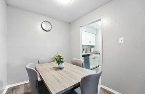 Spacious 2BR Furnished Apartment I Pool - Foto 16