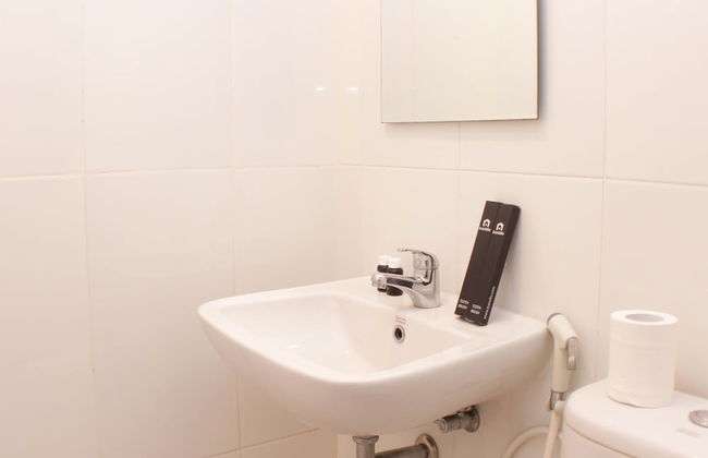 Nice And Cozy Studio At Tamansari Mahogany Karawang Apartment - Photo 6