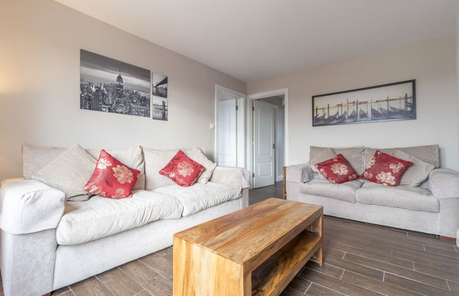 Broc House Suites - Photo 45