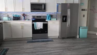 PoolSide Paradise - Foto 4