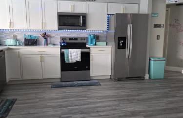 PoolSide Paradise - Foto 4