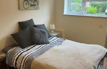 The Garage - Photo 2