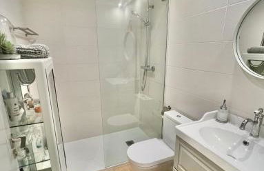 Loft de estilo industrial con jardín y garaje privados - Foto 12