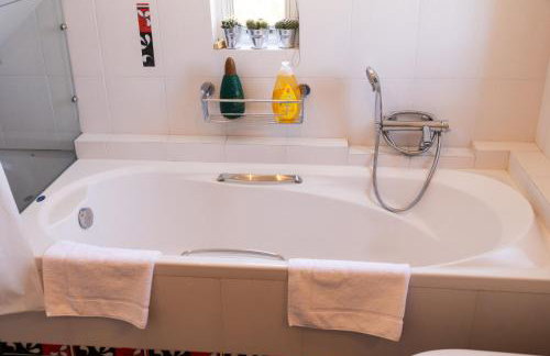 Virginia's Art House - Foto 24