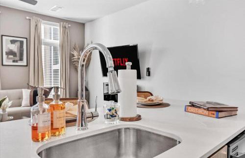 Pinnacle Heights 1Bdrm 2nd flr Pool Fitness Center Yoga Studio Dog Spa - Foto 13