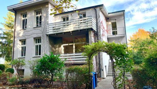 DEUTSCHE VILLA - SUPERIOR APARTMENT- 1 Obergeschoss mit gem Sauna und Garten - Foto 3