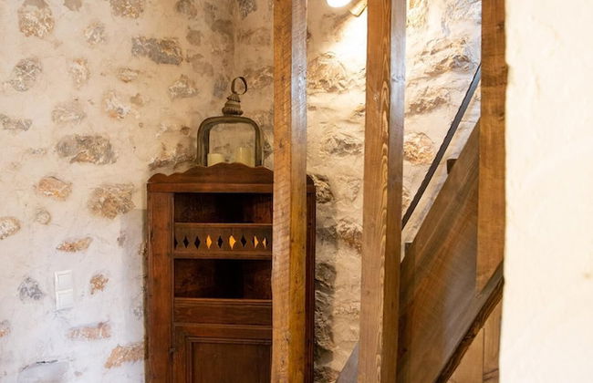 Dandy Villas Tower House Built in 17th Century Pool - Photo 14