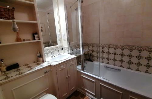 Warwick Square - Photo 10