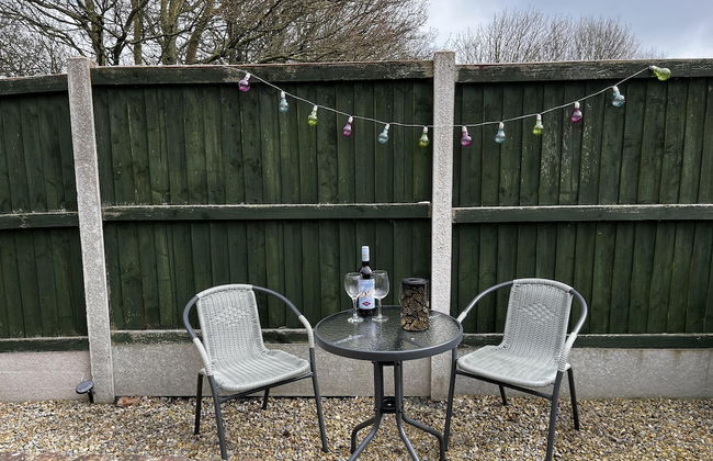 One Bedroom Barn With Free Parking - Photo 16