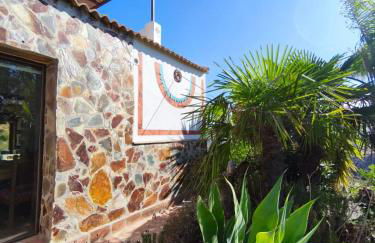Künstlerhaus Finca Madreselva mit atemberaubenden Weitblick mit Infinitypool, kleinen Teichen und vielen Sitzplätzen in Tolox Malaga im Nationalpark Sierra de las Nieves, ideal für Entspannung, aber auch zum Wandern - Foto 64