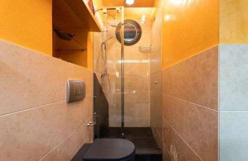 Secret Retreat With Lake View by Halldis - Foto 22