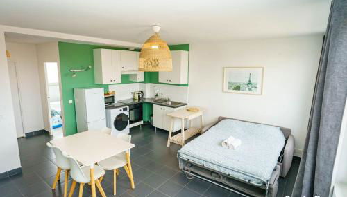 City Loft with rooftop view by Escale-Marne - M8 Tour Eiffel - Parking Gratuit - 201 - Foto 3, stove, pet friendly