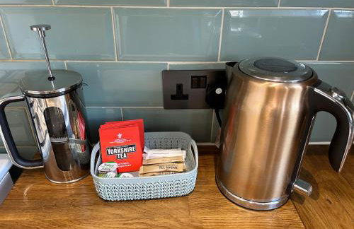 The Little Green Cosy Cottage - Photo 13