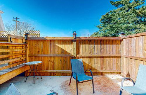 Coastal home with private hot tub and fire-pit, close to local attractions - Foto 27