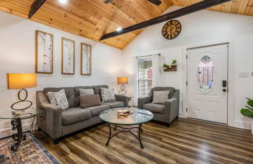 Urban Explorer Pad - 3BR - Backyard -Parking - Foto 14