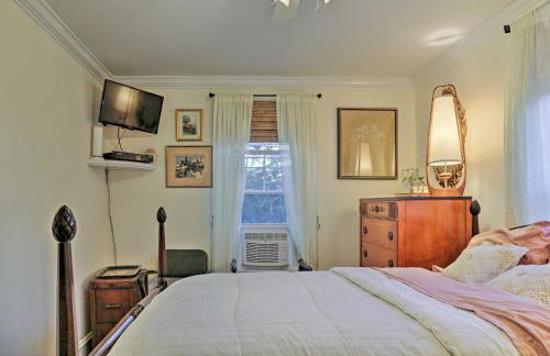 Historic Ocean Grove Home - Walk to Beach! - Foto 16