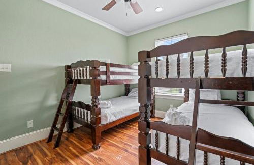 Spacious Beach Retreat Sleeps 25 Perfect for Families Groups - Foto 19