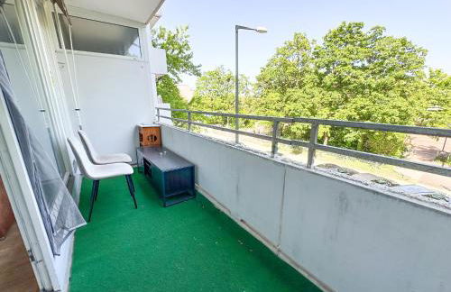 Ruhiges Apartment, Balkon, U-Bahn - Foto 4
