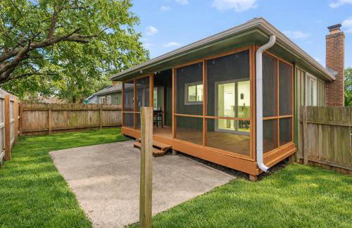 Beautiful Overland Park 3 King Bed Modern Getaway - Foto 3