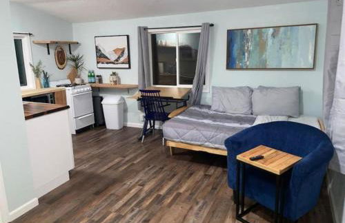 Cozy Little Cabin Slumber Village 3 - Photo 11