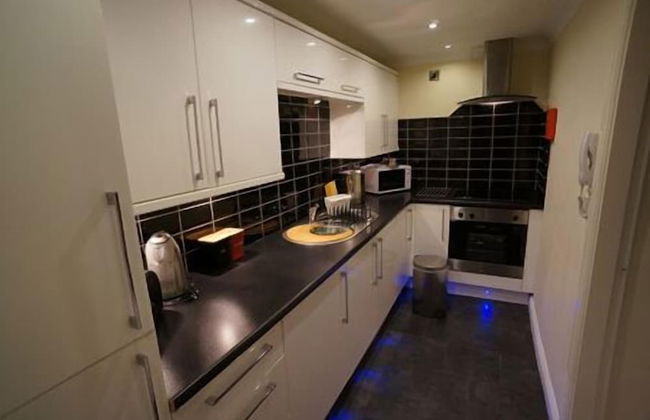 South Beach Apartments - Photo 13