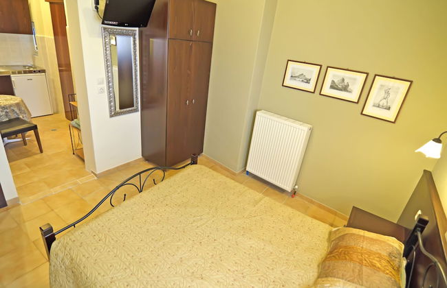 Minos Pension - Photo 18