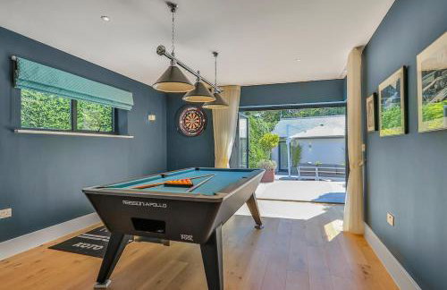 Avon House - modern family home - Photo 9