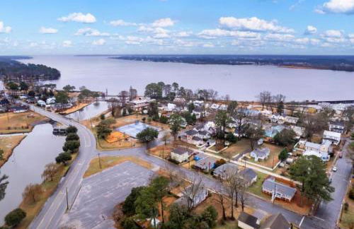 Roberson House Private Pool Walk to DT Sleeps 12 - Foto 17