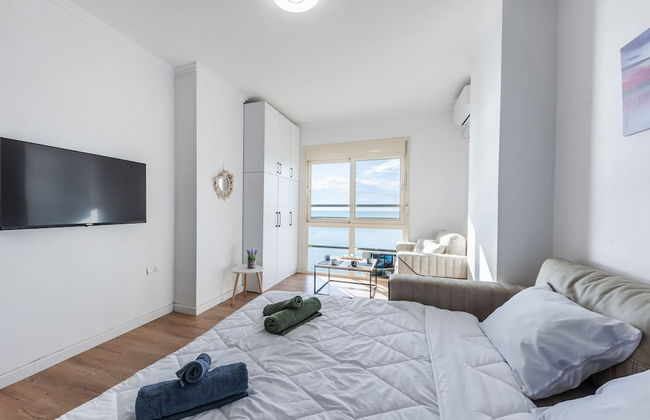 Studio With Amazing Sea View and Beach Access Durr s - Photo 17