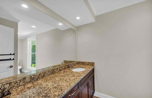 The Wexford French Chateau w Pool - Photo 65