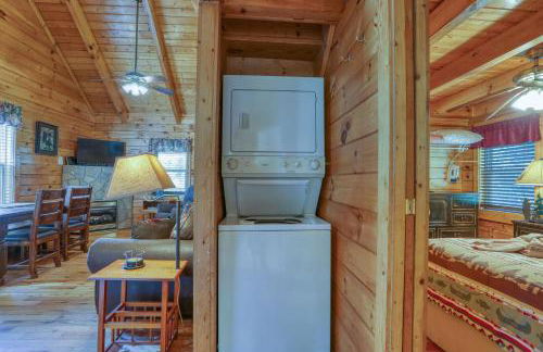 Creek Heaven - 2 Bedrooms, 2 Baths, Sleeps 6 Cabin by RedAwning - Foto 29