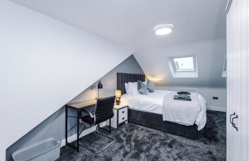 3BR Elegant House in Leeds Sleeps 6 Parking - Foto 32