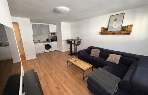 NEU Design Loft nähe Medienhafen mit Balkon - Foto 9