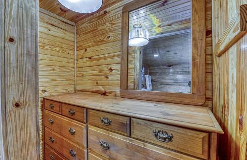 Gorgeous Tiny House with Indoor and Outdoor Lounging Space in Alabama - Foto 44