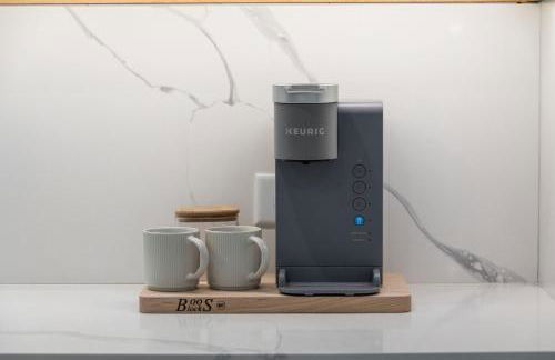 Sapphire Skies - Photo 11