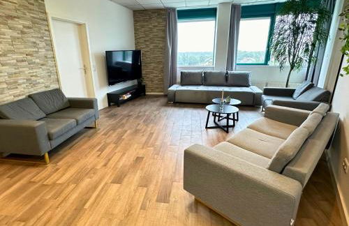 Design Penthouse - 4SZ - 2Bäder - Whirlpool - 2 Parkplätze - Dachterrasse - Foto 21