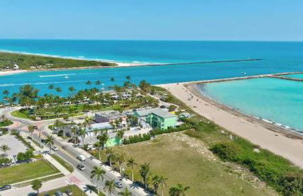 Golf Cart-Jacuzzi-Surfing Abode on Hutchinson Island - Foto 75