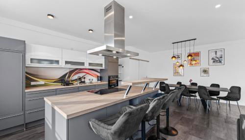 Iller Homes Memmingen - Moderne Fewos mit Terrasse für bis zu 7 Pers mit Parkplätzen - Foto 2