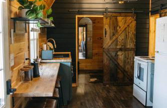 "Lumber Lodge" - Comfy & Woodsy Stay in RRG/Auxier - Foto 8