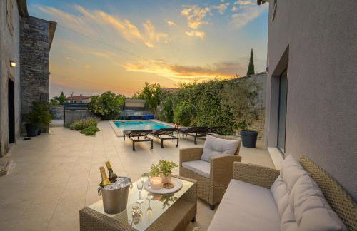 VILLA LATINI - Ideal for a family vacation. Heated pool. Local breakfast optional available - Foto 32