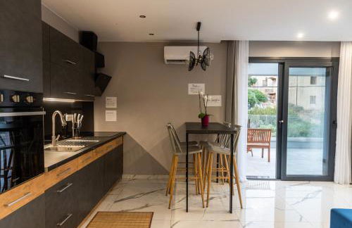 Muse by the beach with Jakuzzi - Foto 32