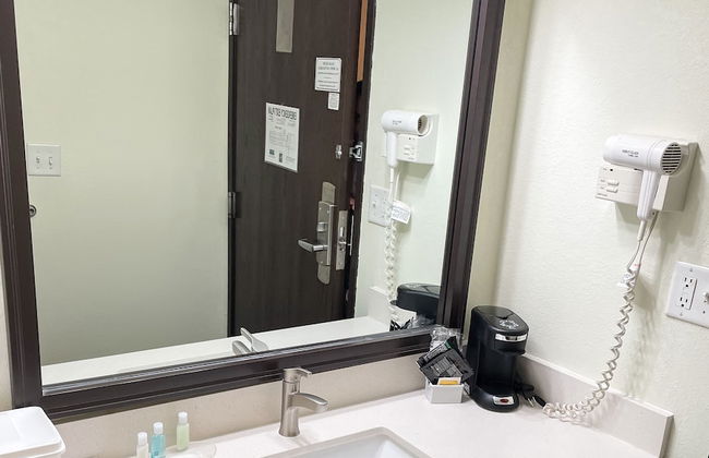 Hudson Inn & Suites - Foto 28