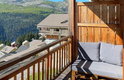 Vue panoramique sur les montagnes plein Sud - T2 Skis aux pieds, Piscine & Spa - Foto 7