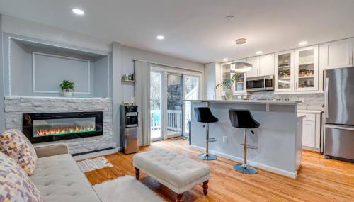 Peaceful Luxury 3 beds*Lake*Kitchen*LaundryMetro - Foto 4, Other