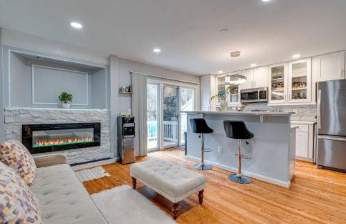 Peaceful Luxury 3 beds*Lake*Kitchen*LaundryMetro - Foto 4