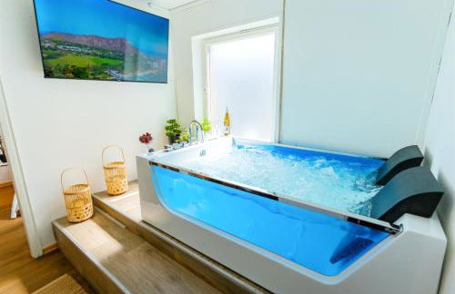 THE BIG MÜNSTER für bis zu 12, Whirlpool, Sauna, zentral, Tischfußball, Balkon, Gasgrill - Foto 1