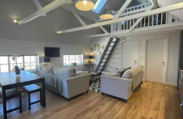 The Coach House - Photo 67