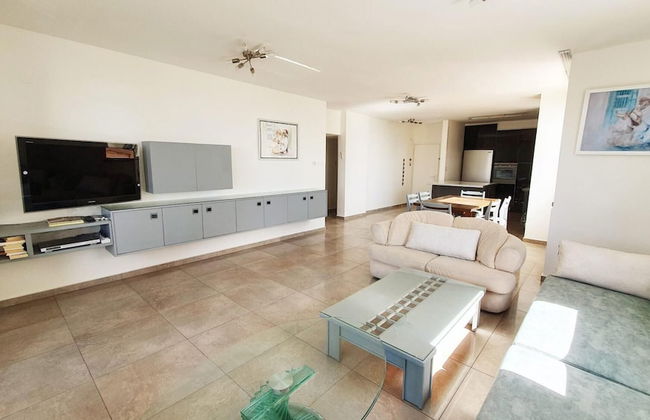 Masaryk Musk in Bat Yam - Foto 3