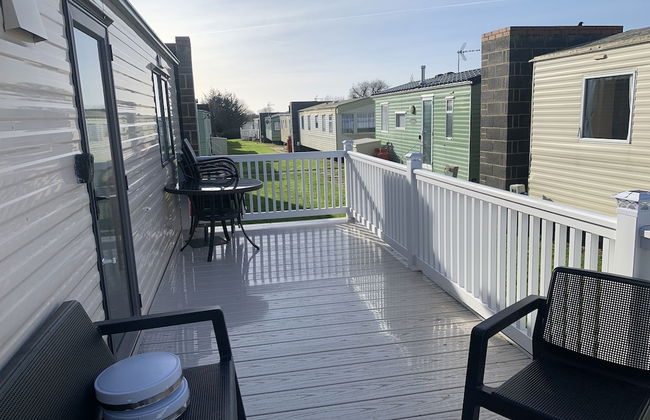 Lovely 2 Bed Chalet in Clacton-on-sea - Foto 14