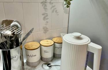 A2 HighTown Apartment, Steps from Luton Train Station - Foto 40